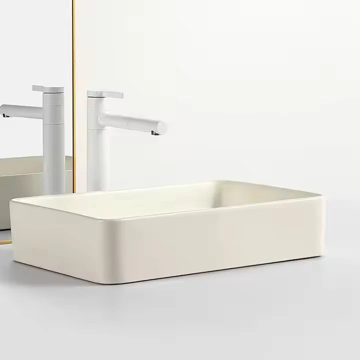 1747122639780822701954002944